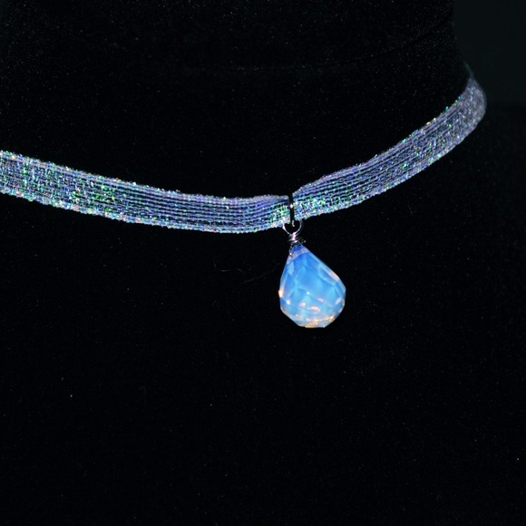 Dew Drop Choker
