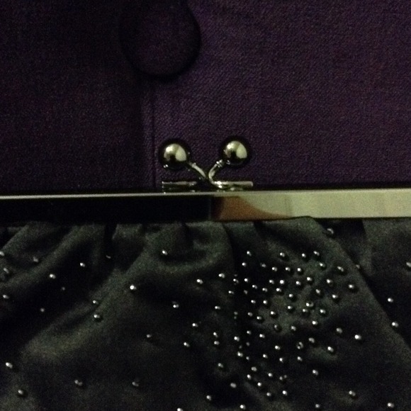 Clutch - Picture 2 of 2