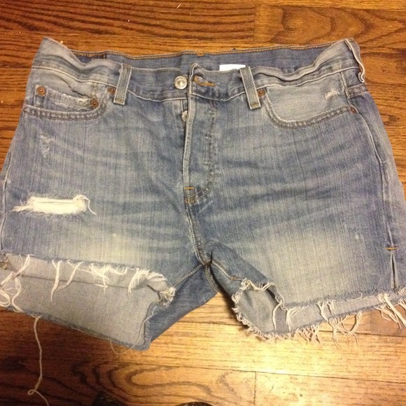 Levi's high waisted jeans