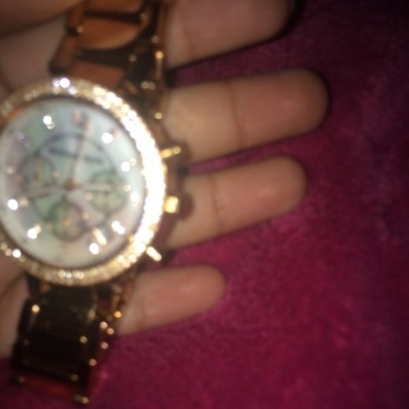 Michael Kors watch. - Picture 1 of 3