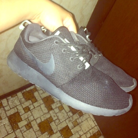 Nike roshe run - Picture 1 of 3