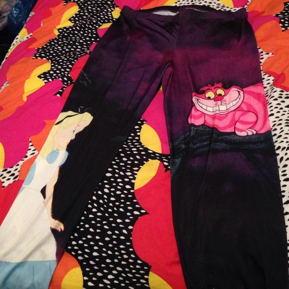 Hot Topic Pants - Alice in Wonderland Leggings