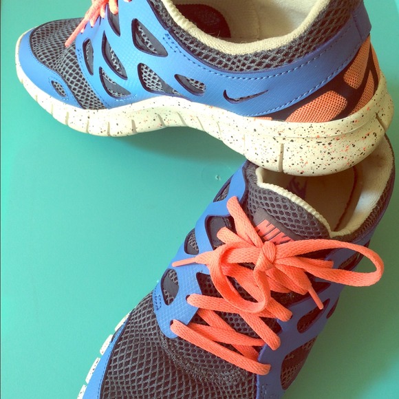 Nike Shoes - 🎉🎉🎉SALE🎉🎉🎀 NIKE FREE speckle edition