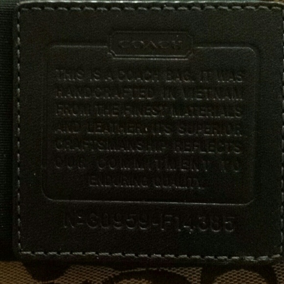 ****SOLD******    Authentic Coach purse - Picture 2 of 4