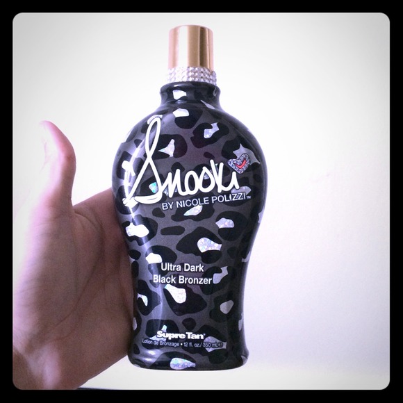 ✨SNOOKI ULTRA DARK BLACK BRONZER✨