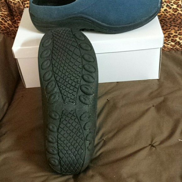 NIB clogs - Picture 2 of 2