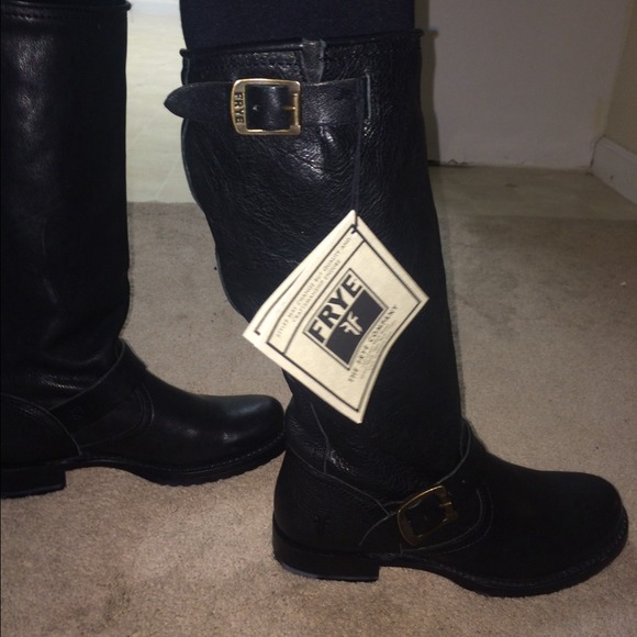 Size 7 BLACK FRYE Veronica Slouch Boots
