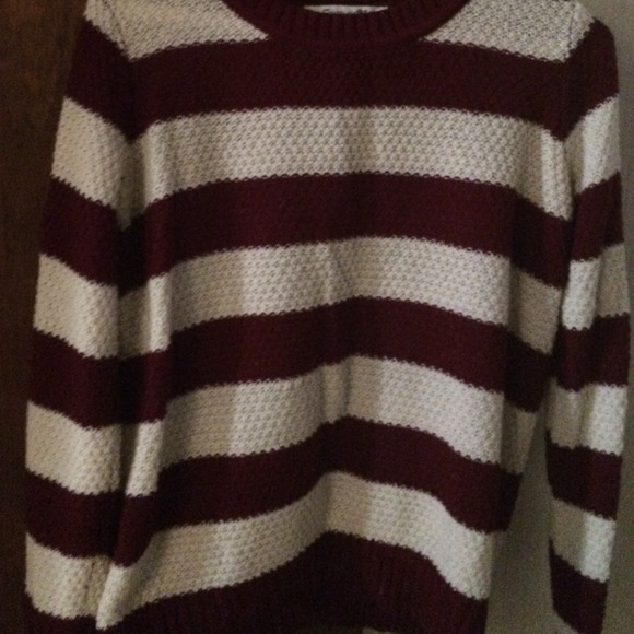 Sweater :) almost never worn from Forever 21. - Picture 1 of 2