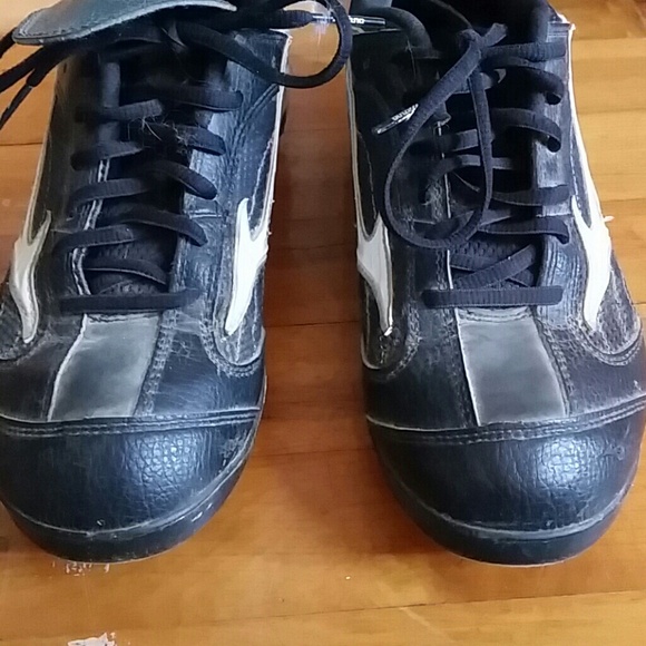 Softball cleets
