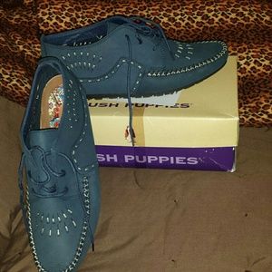 NIB lace up moccasin