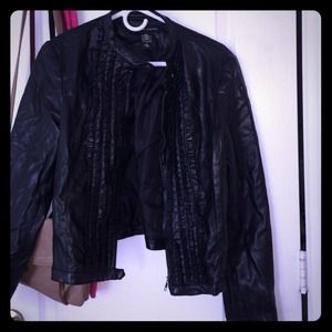 Cute ruffles leather jacket