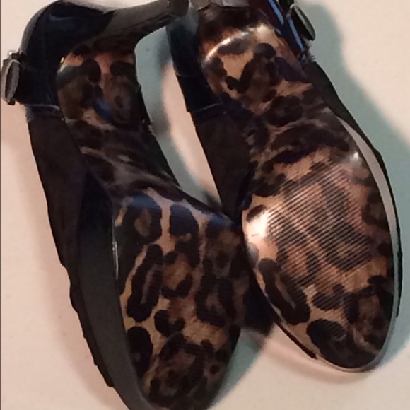 Guess Platform Suede and Patent Heel - Picture 3 of 4