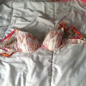2 Victoria Secret Bras 34C