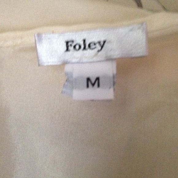 Foley gorgeous flowy dress - Picture 3 of 3