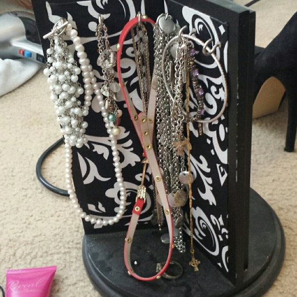Jewlery holder