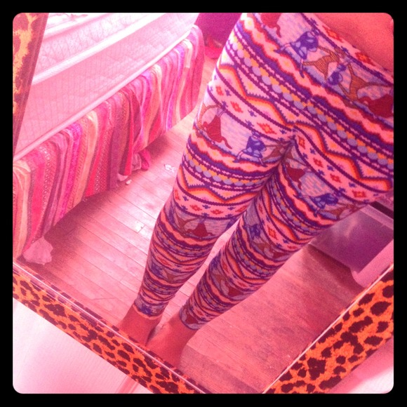 NWT one size leggings