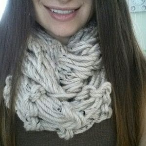 ❌TRADED❌Warm scarf