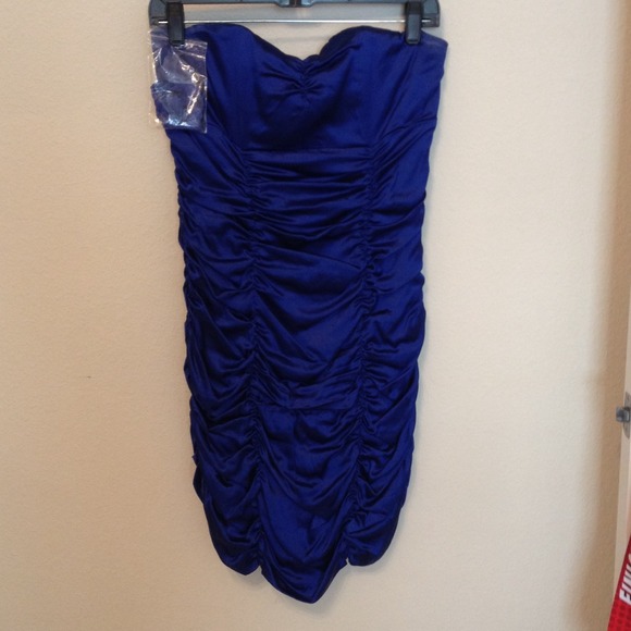 Flattering blue cocktail dress