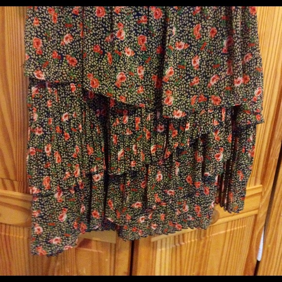 Cute One Shoulder tiered Dress. - Picture 6 of 6