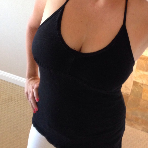 ❌SOLD❌Crochet detail halter - Picture 2 of 4