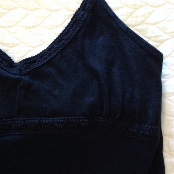 ❌SOLD❌Crochet detail halter - Picture 4 of 4