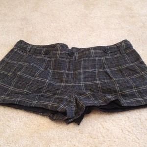 Plaid wool shorts