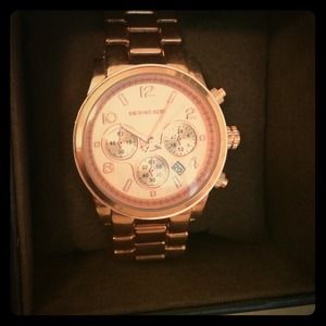 Michael Kors rose gold watch