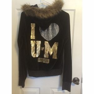 VS PINK U of M Zip Up