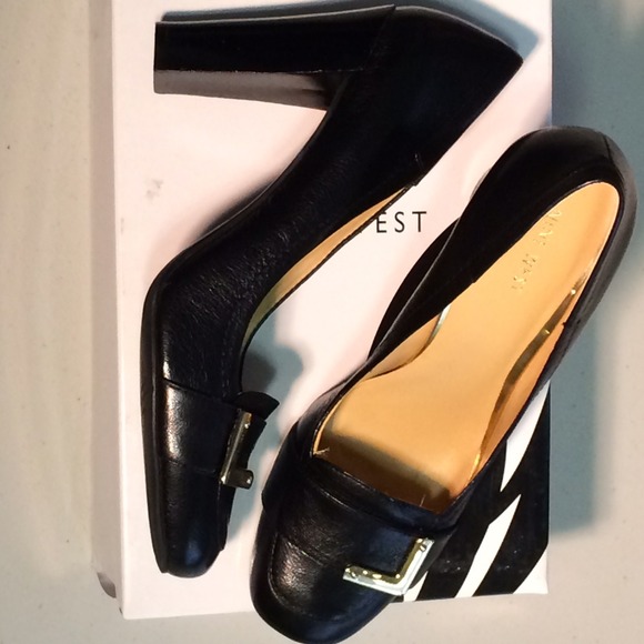 Black Classic Heels with Modern Metal Flair