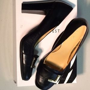 Black Classic Heels with Modern Metal Flair