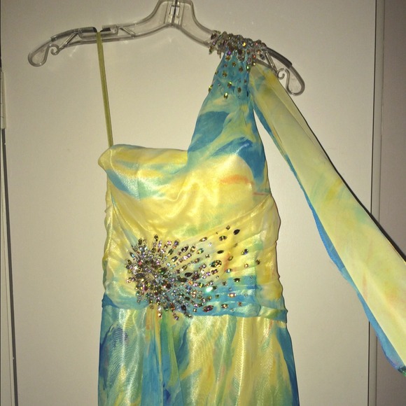 Pageant or Prom Dress. - Picture 3 of 4