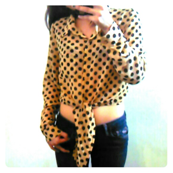 ❌SOLD❌Sheer polka dot crop top