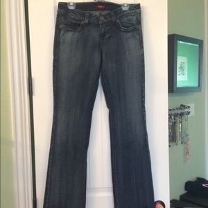 EUC Guess jeans size 32 Worn Once