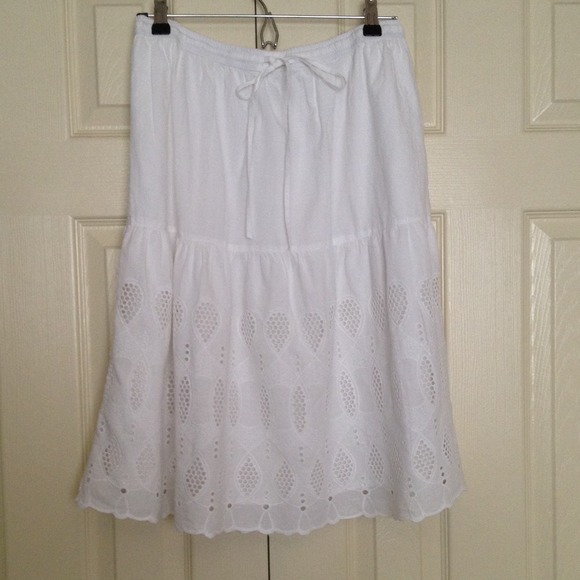 White cotton skirt