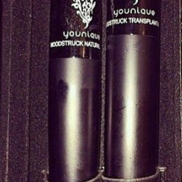 Younique fiber lash mascara