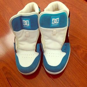 DC shoes