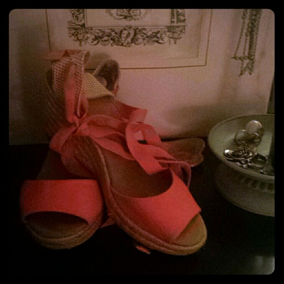 Old navy wedges