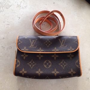 Louis Vuitton "pouch eye florentine" waist pouch