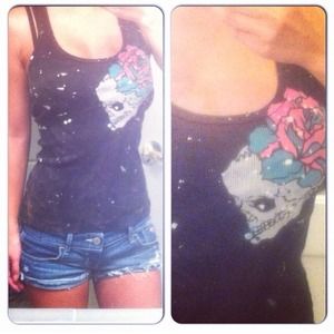 Black Grail distressed tank