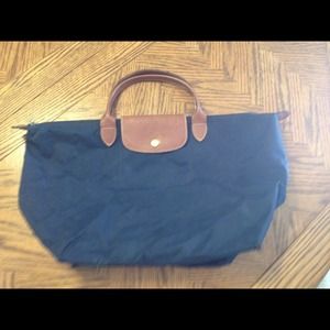 Authentic Longchamp tote - hold for prepinpearls