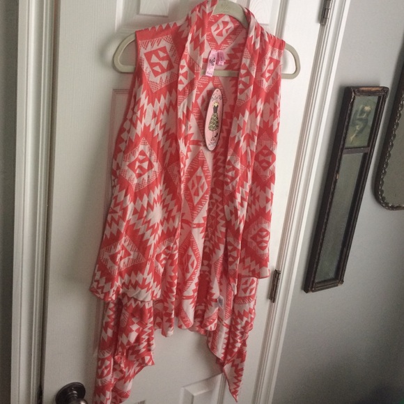 ❌BUNDLED❌ but I have a L available in my closet - Picture 4 of 4