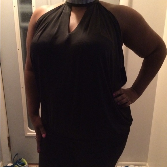 Cute black top - Picture 3 of 4