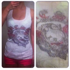 🌟White Guess rhinestone tank 🌟