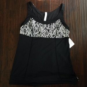 Lululemon run ta ta topper black size 10 nwt
