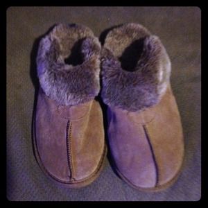 ❌SOLD❌Chestnut slip-on shoes ⭐️