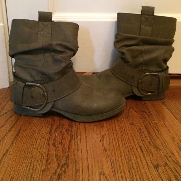 Steve Madden fall leather brown boots!