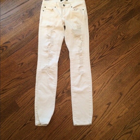Ripped White Jeans size 26