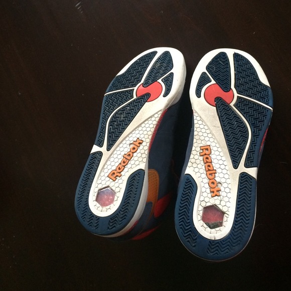 Reebok - Picture 4 of 4