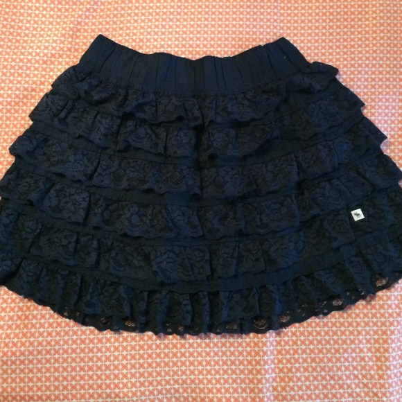 Navy blue lace skirt from Abercrombie & Fitch!