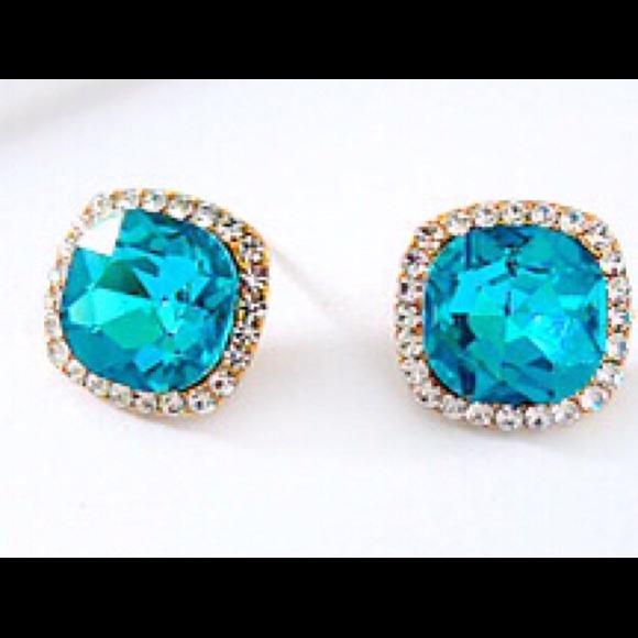 earrings - Picture 2 of 4